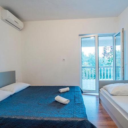 Apt White Idyll, 3 Bedrooms, 3 Bathrooms, Terrace Apt Promajna Exteriör bild