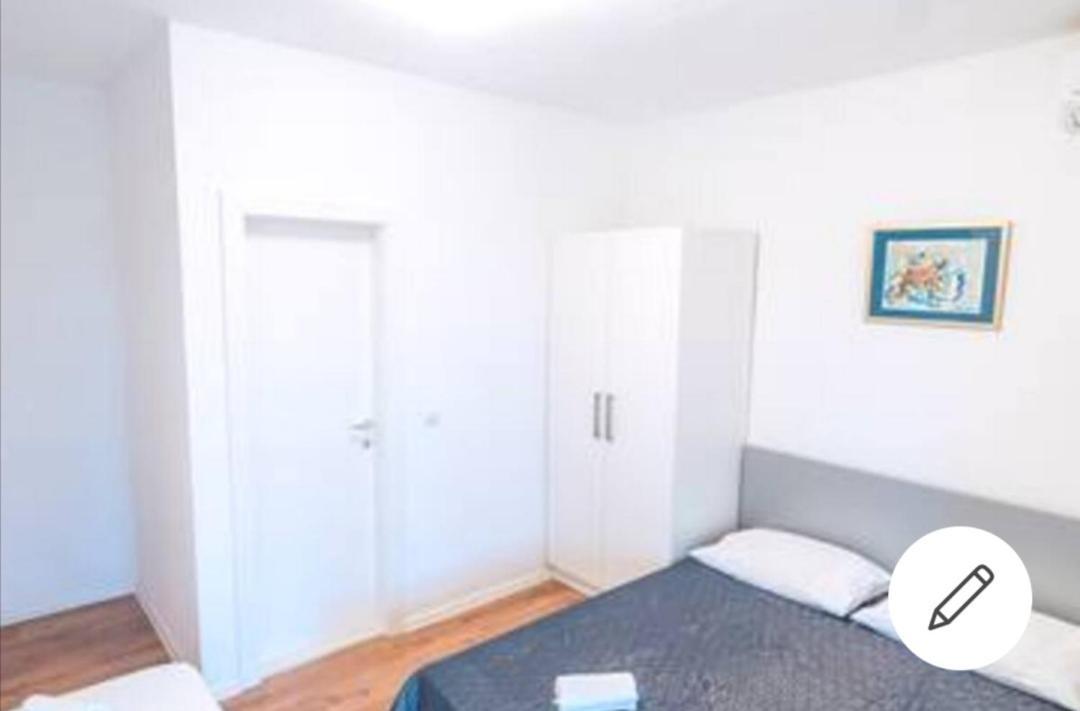 Apt White Idyll, 3 Bedrooms, 3 Bathrooms, Terrace Apt Promajna Exteriör bild